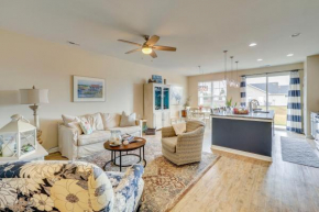 Sweet Dreamin Townhome about 7 Mi to Beach!